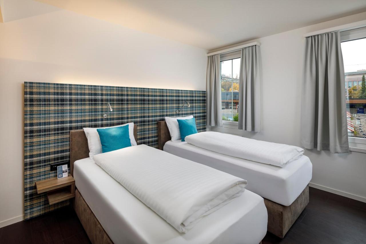 Hotel Schweizerhof Ветцікон Екстер'єр фото