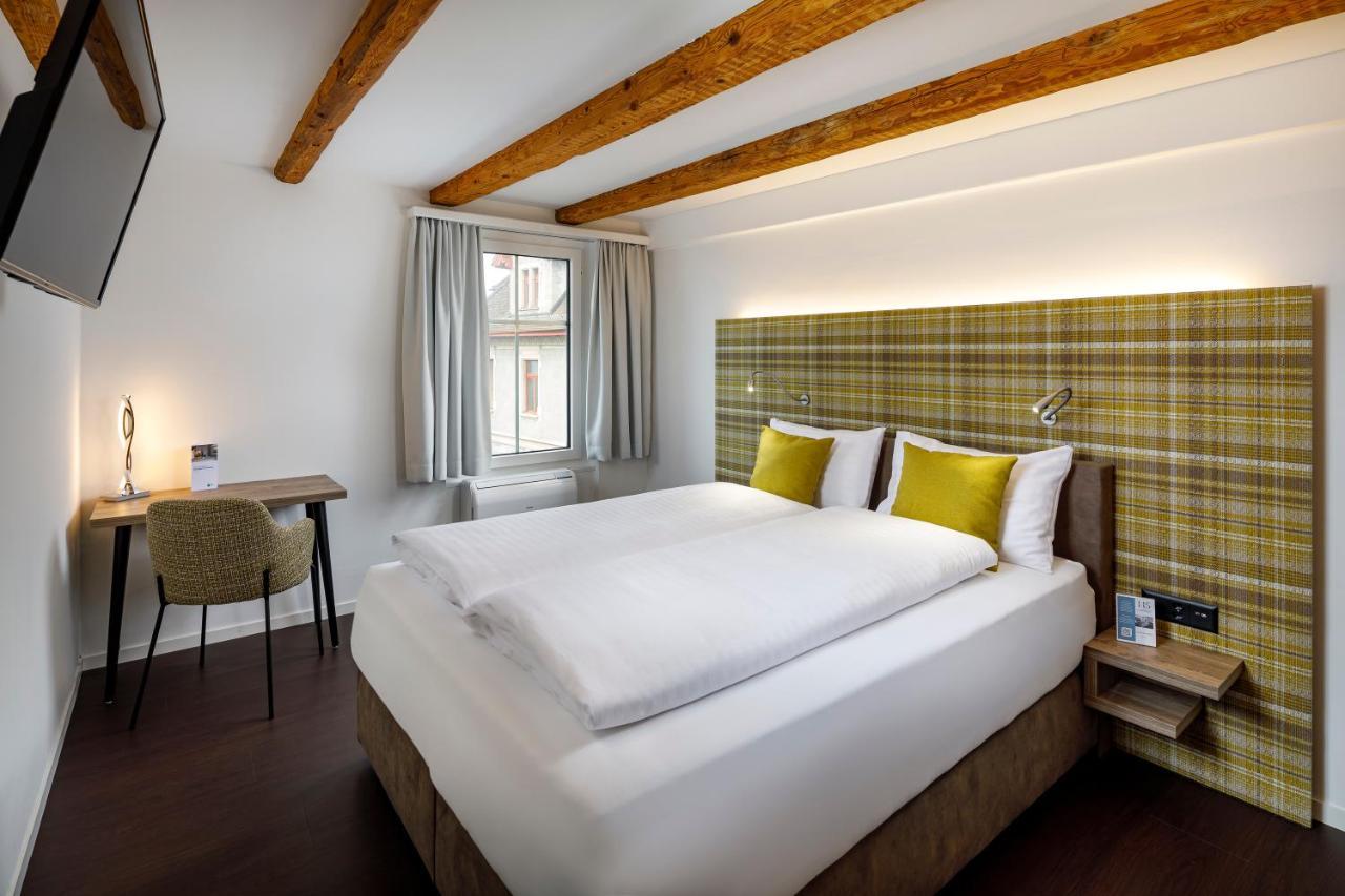 Hotel Schweizerhof Ветцікон Екстер'єр фото